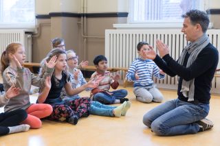 Meer muziek in de klas = muziekakkoord Drenthe - muzikaal spel